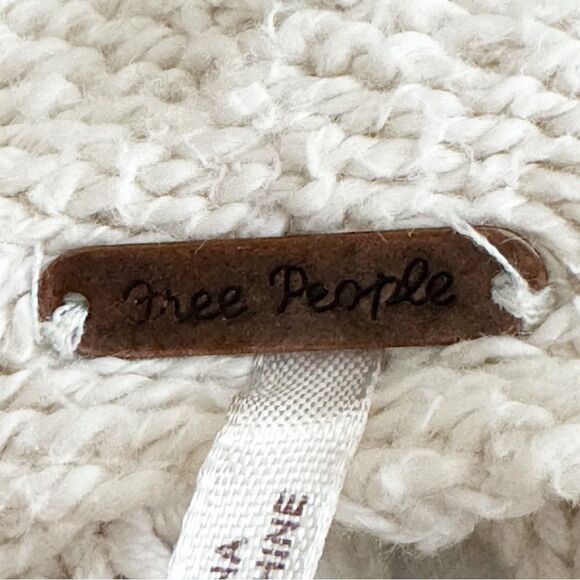 Free People Maybe Baby Chunky Waffle Knit‎ Sweater - Size XXS - Picture 2 of 6